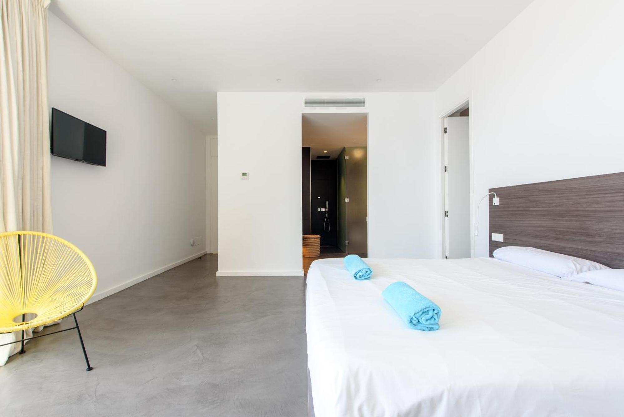 Villa Nineten Roca Llisa Eksteriør billede